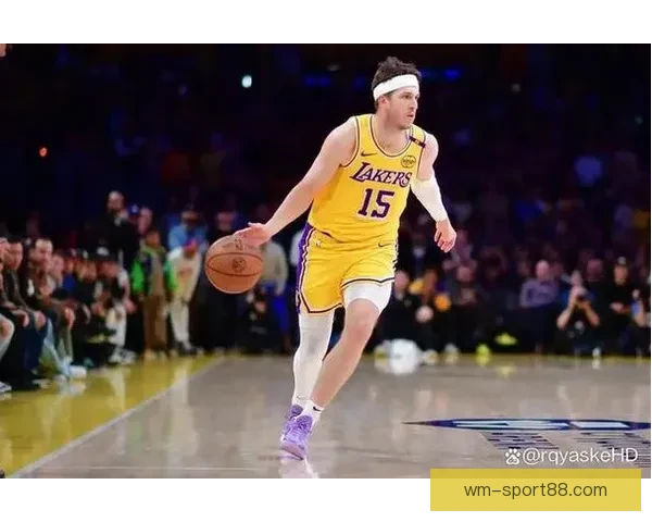 里夫斯腹斜肌二级损伤影响湖人季后赛阵容 专家提出治疗与轮换调整方案